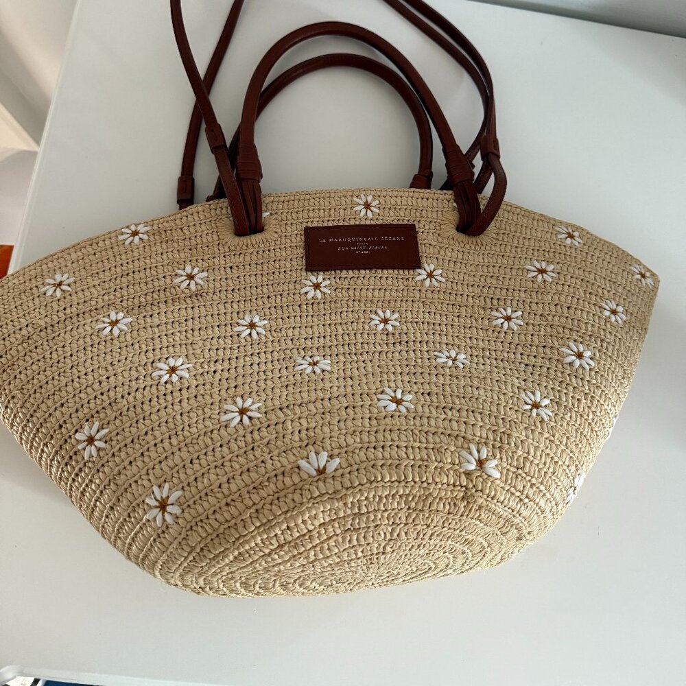 New Used Once: Sezane JUSTINE Tote with embroidered flowers daisies - sold out!!